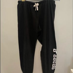 VICTORIA’s SECREt PINK SWEATPANTS